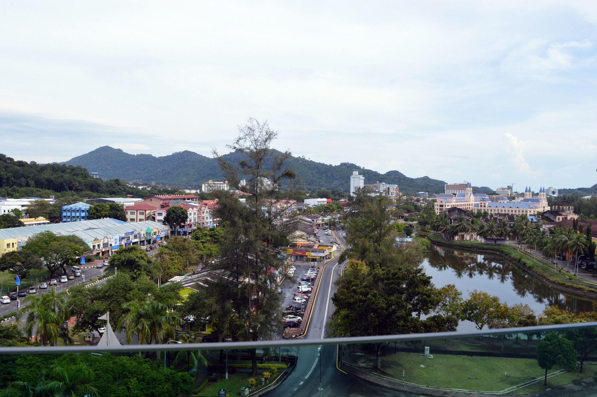 Adya Hotel Langkawi Kuah Exterior foto