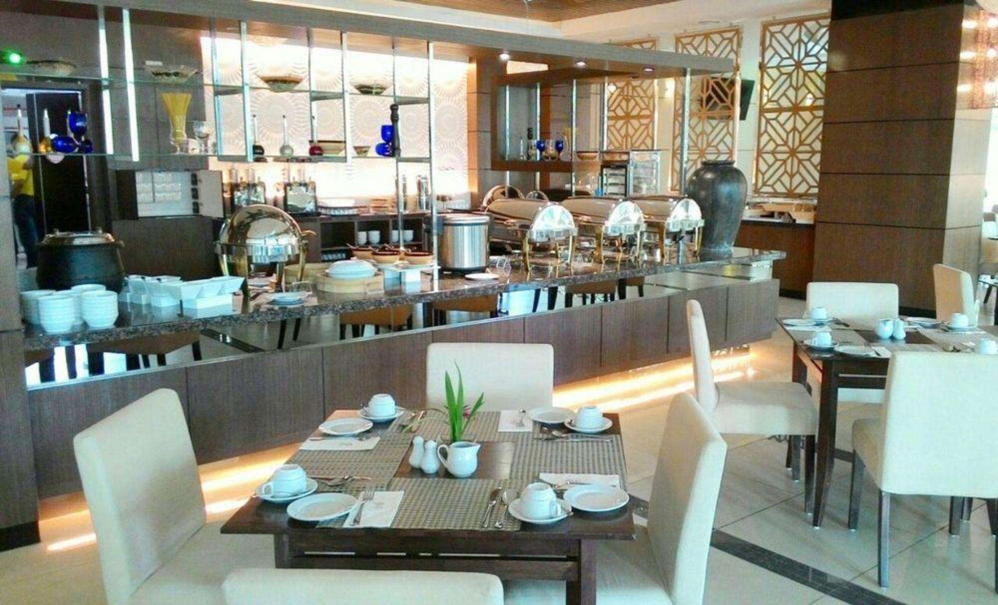 Adya Hotel Langkawi Kuah Exterior foto